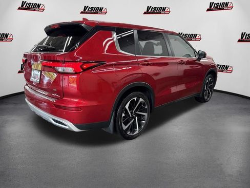 Used 2024 Mitsubishi Outlander AWD image 5