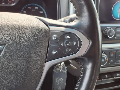 Used 2016 Chevrolet Colorado LT w/ LT Convenience Package image 24