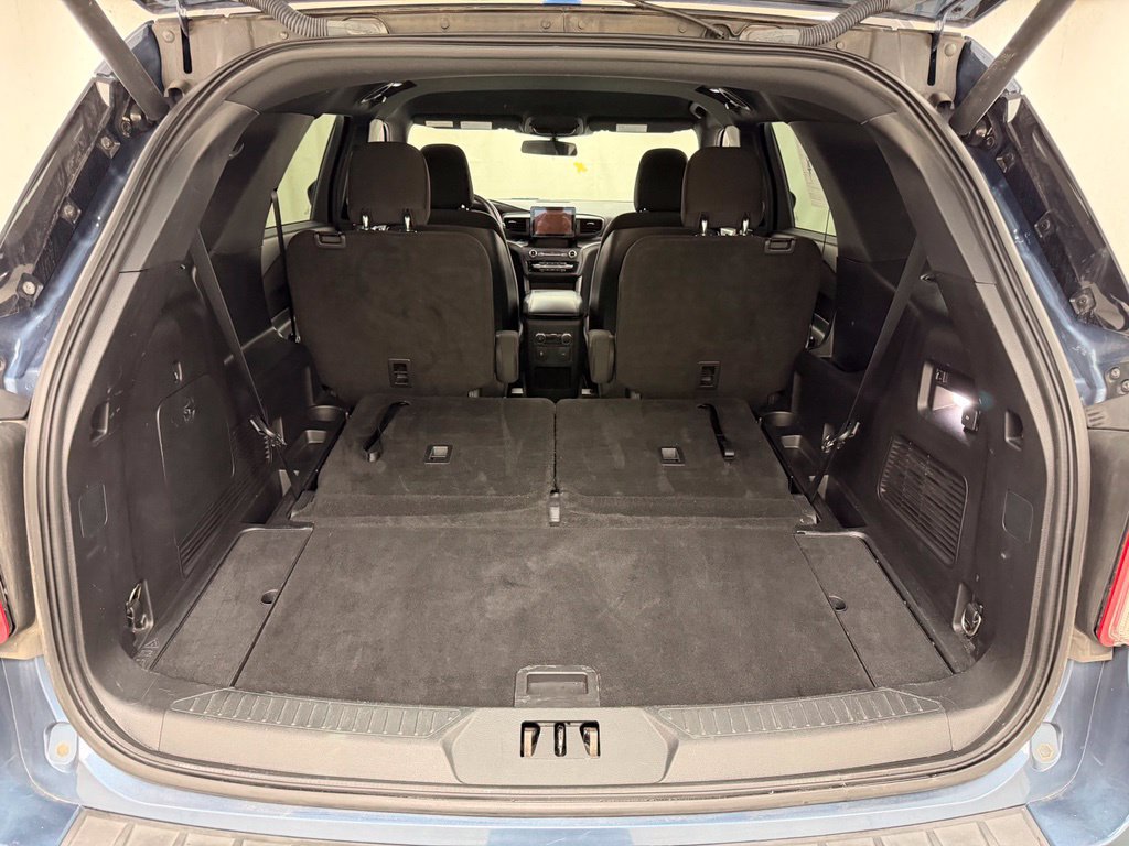 Used 2020 Ford Explorer XLT w/ Comfort Package AWD/4WD image 5