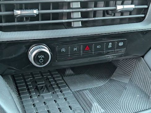 Used 2025 Ford Explorer ST-Line w/ Premium Package image 29