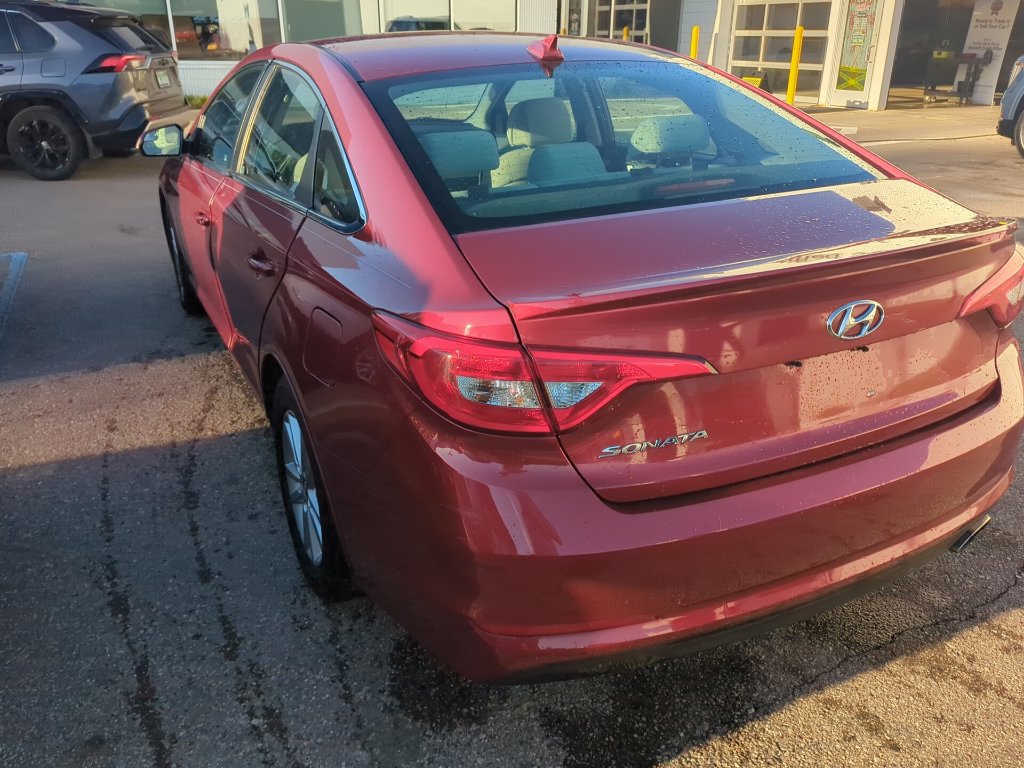 Used 2016 Hyundai Sonata SE FWD image 6