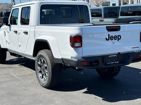 New 2026 Jeep Gladiator Sport AWD/4WD image 5