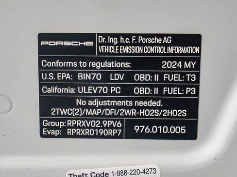 Certified 2024 Porsche Panamera 4 AWD/4WD image 28