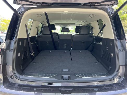 Used 2025 INFINITI QX80 Pure RWD image 5