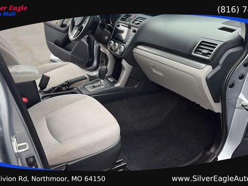 Used 2017 Subaru Forester 2.5i Premium w/ Popular Package #2A AWD/4WD image 12