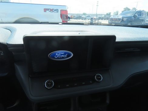 Used 2024 Ford Maverick XL FWD image 28