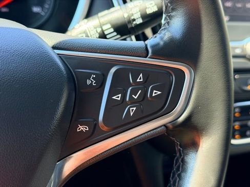 Certified 2024 Chevrolet Equinox LT w/ LPO, Floor Liner Package image 11