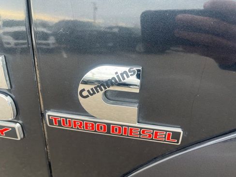 Used 2018 RAM 2500 Laramie AWD/4WD image 12