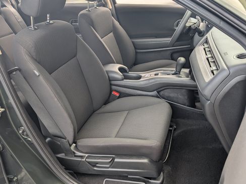 Used 2018 Honda HR-V EX image 21