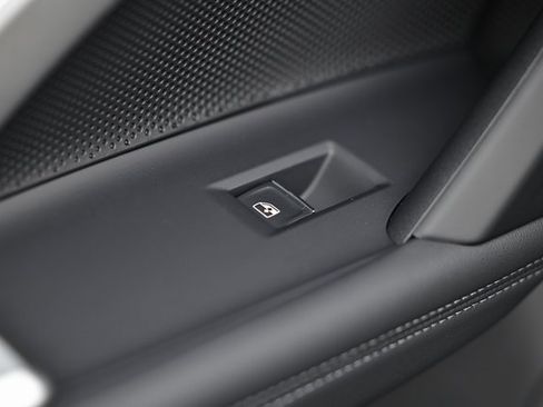 New 2025 Audi Q5 2.0T Premium Plus image 24