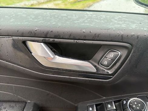 Used 2025 Ford Escape ST-Line Select AWD/4WD image 22