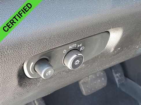 Used 2023 Chevrolet Traverse LT w/ LPO, Floor Liner Package image 33