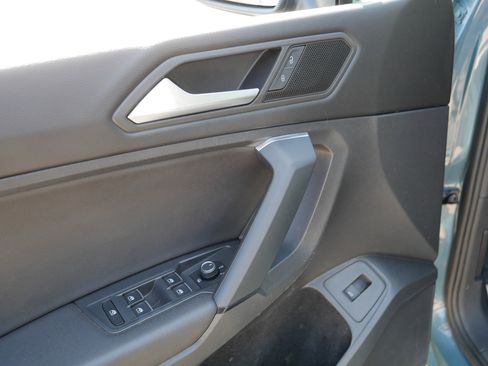 Used 2019 Volkswagen Tiguan SEL AWD/4WD image 15