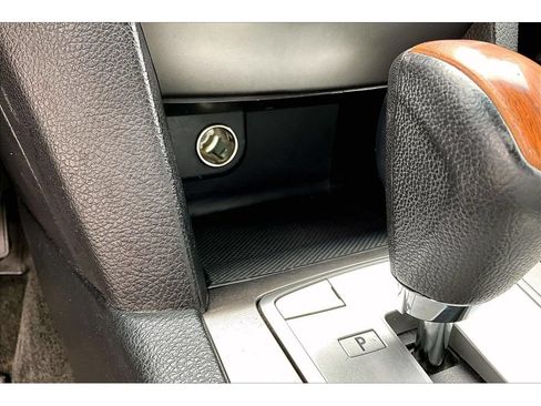 Used 2013 Subaru Outback 2.5i Limited AWD/4WD image 30
