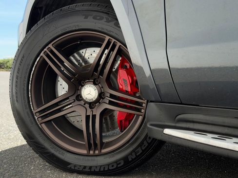 Used 2014 Mercedes-Benz GL 63 AMG 4MATIC image 26
