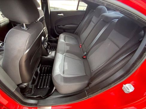 Used 2018 Dodge Charger SXT w/ Blacktop Package image 20