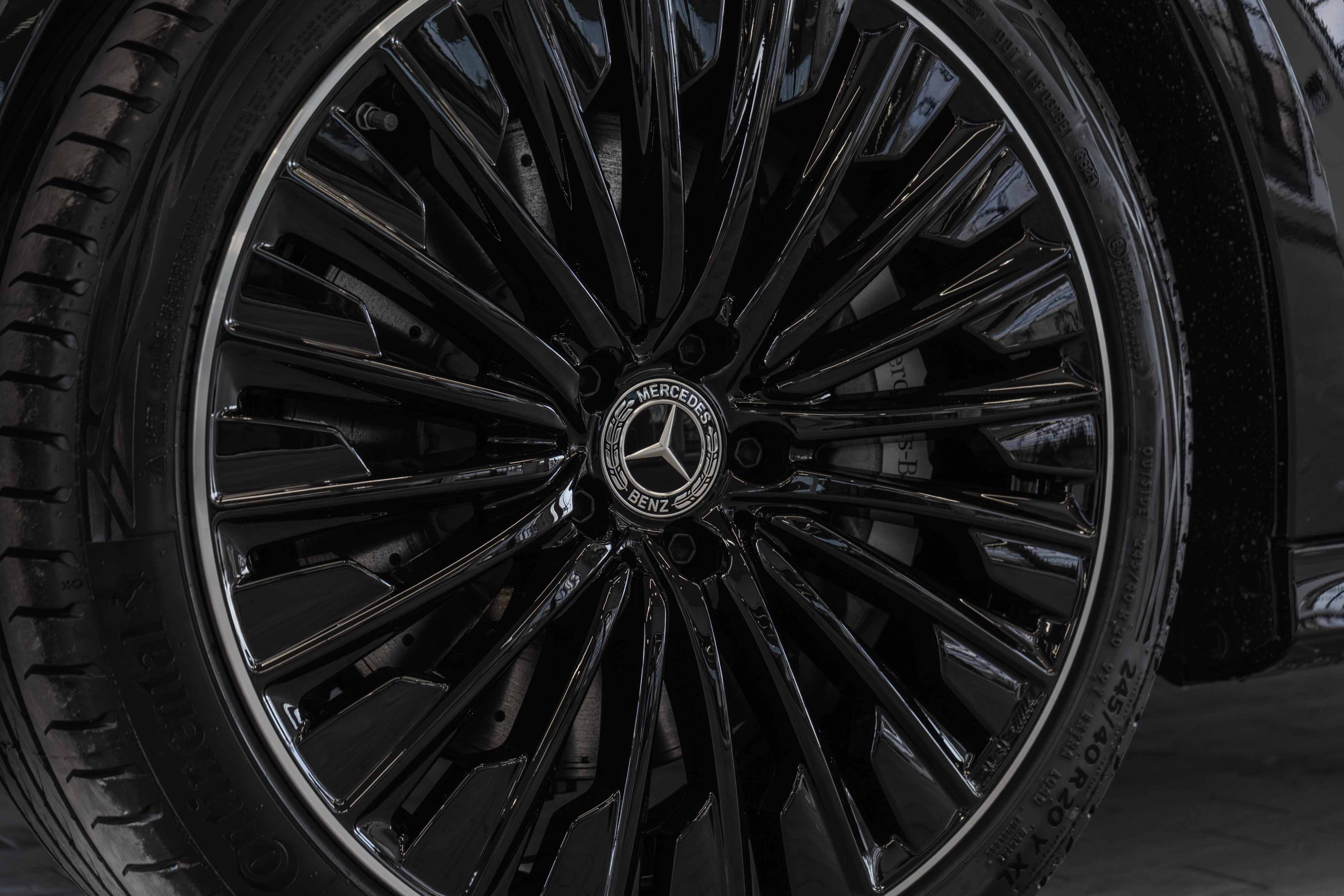 Certified 2026 Mercedes-Benz E 450 4MATIC Sedan image 31