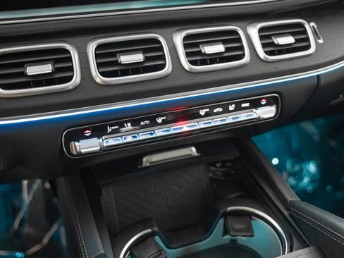 Certified 2022 Mercedes-Benz GLS 450 4MATIC image 22