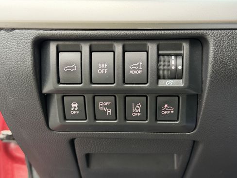 Used 2017 Subaru Outback 2.5i Limited image 26