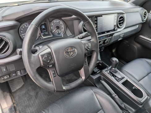 Used 2023 Toyota Tacoma TRD Off-Road w/ TRD Premium Off Road Package AWD/4WD image 14