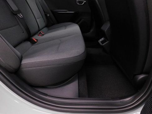 Used 2025 Kia K4 LXS image 31