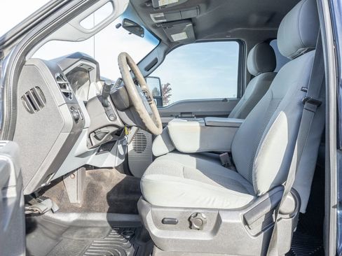 Used 2015 Ford F350 XLT w/ XLT Interior Package image 12