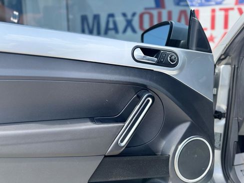 Used 2016 Volkswagen Beetle 1.8T SE image 20