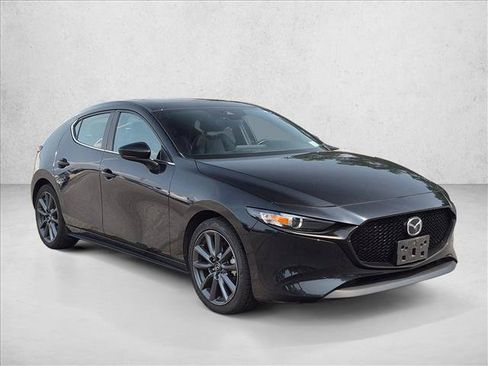 Used 2023 MAZDA MAZDA3 s FWD image 3