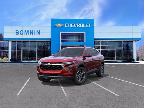 New 2026 Chevrolet Trax LT image 8