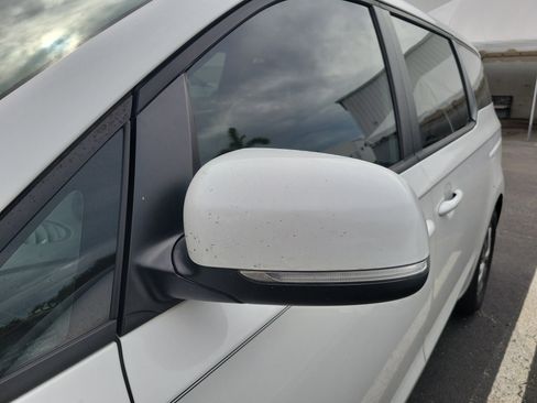 Used 2020 Kia Sedona L image 6