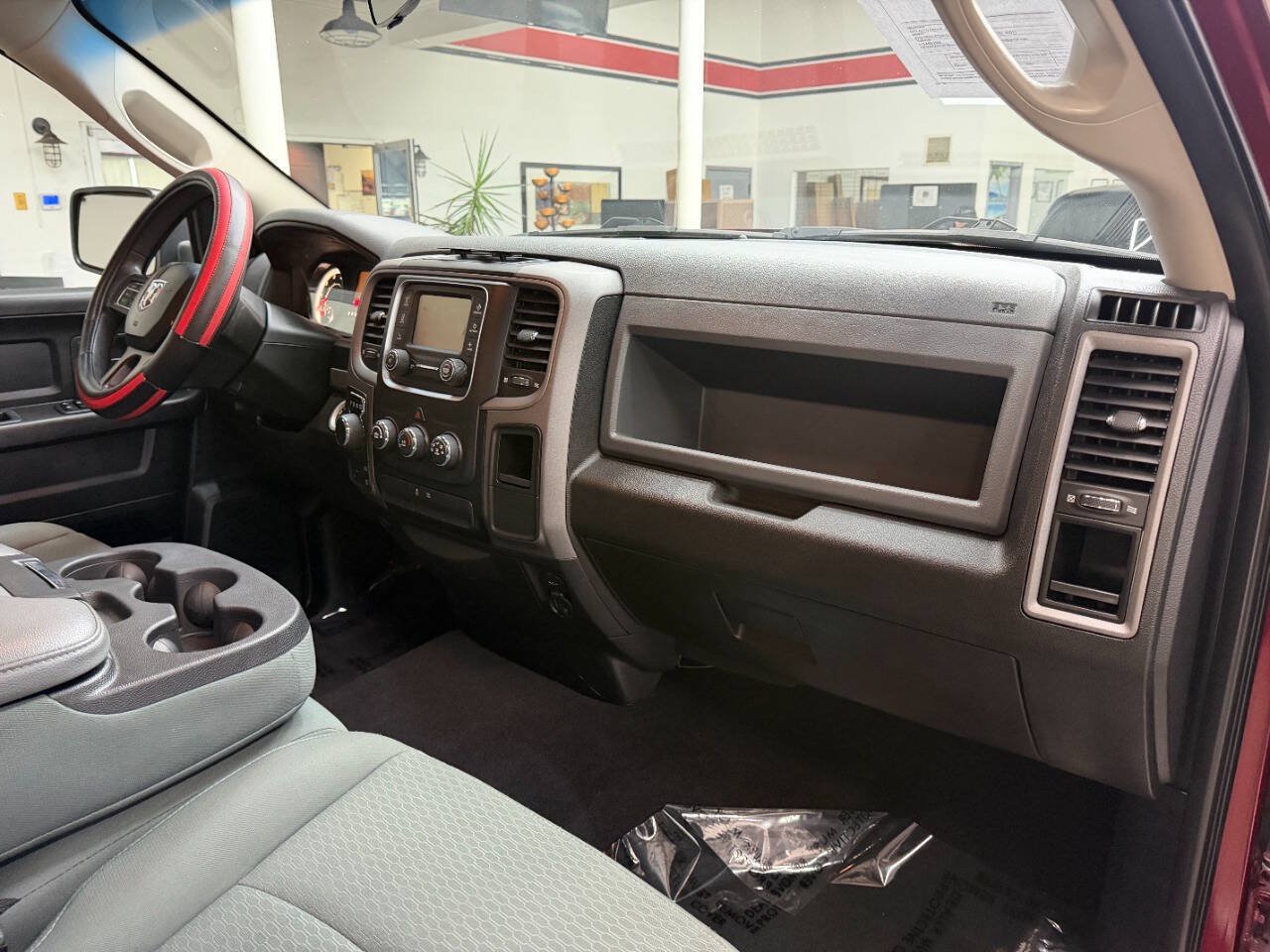Used 2018 RAM 1500 Express w/ Express Value Package AWD/4WD image 18