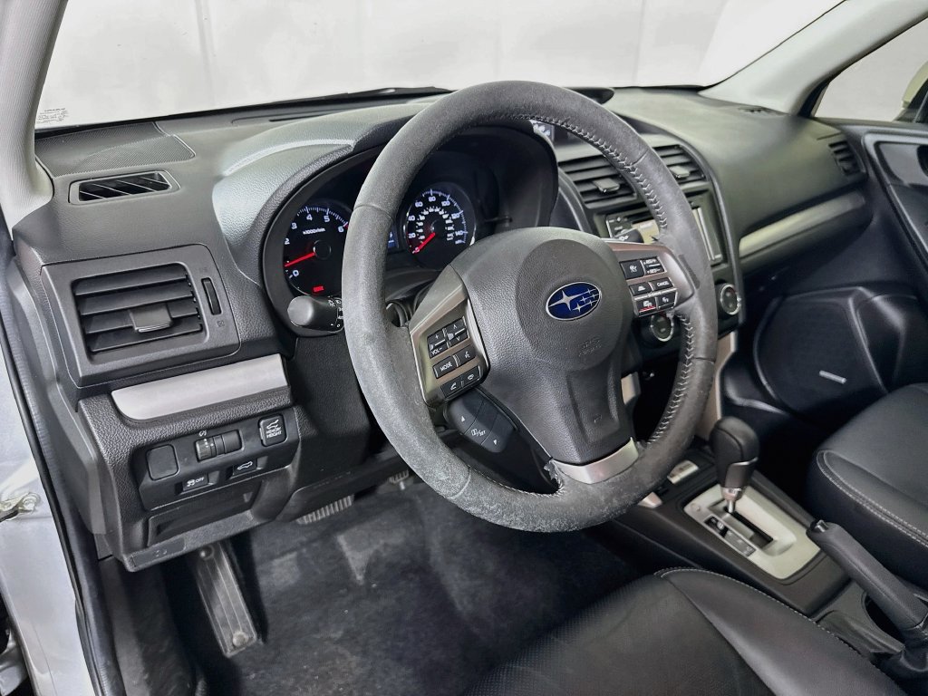 Used 2014 Subaru Forester 2.0XT Touring AWD/4WD image 9