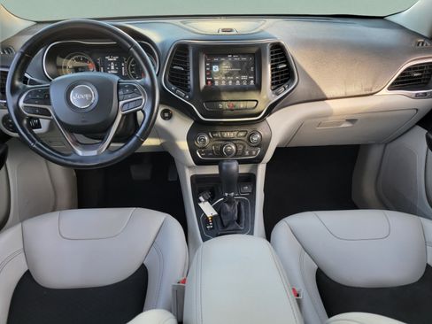 Used 2021 Jeep Cherokee Latitude Plus FWD image 7