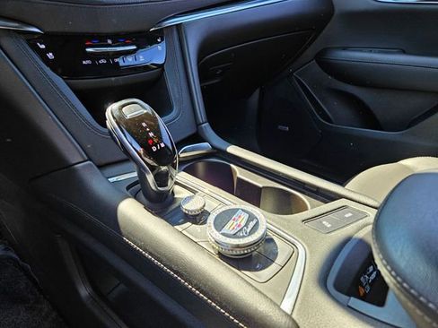 Used 2020 Cadillac XT5 Premium Luxury image 24