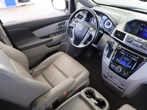 Used 2016 Honda Odyssey EX-L image 14
