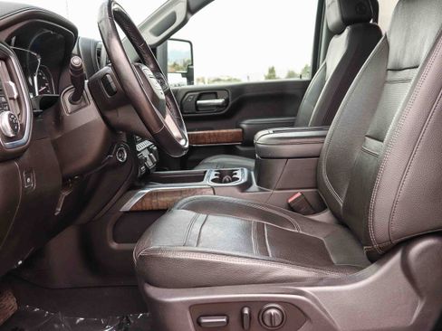 Used 2021 GMC Sierra 2500 Denali w/ Denali Ultimate Package AWD/4WD image 18