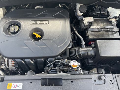Used 2017 Kia Soul + w/ Audio Package FWD image 20