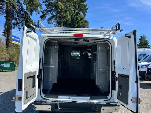Used 2019 Nissan NV 3500 SL RWD image 19
