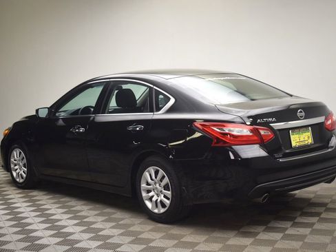 Used 2016 Nissan Altima 2.5 S w/ Power Driver Seat Package FWD image 30