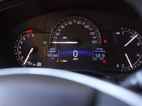 Used 2018 Cadillac XT5 Luxury w/ LPO, Black Ice Package image 17