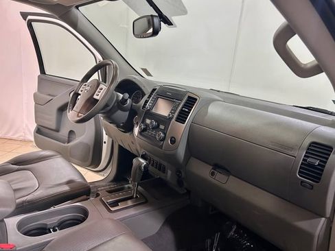 Used 2019 Nissan Frontier SL AWD/4WD image 25