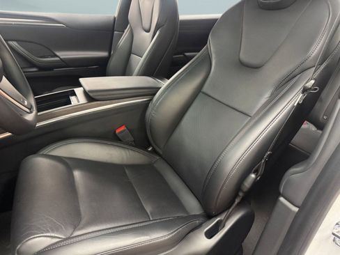 Used 2023 Tesla Model X image 16