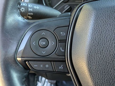 Used 2021 Toyota Camry SE w/ Convenience Package image 16