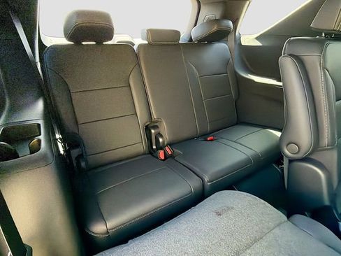 New 2026 Chevrolet Traverse LT w/ Sun and Wheel Package AWD/4WD image 30