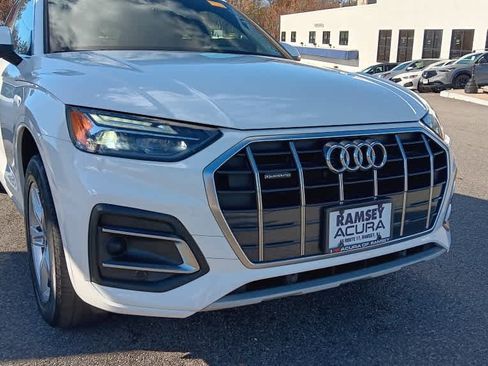Used 2023 Audi Q5 Premium w/ Convenience Package image 7