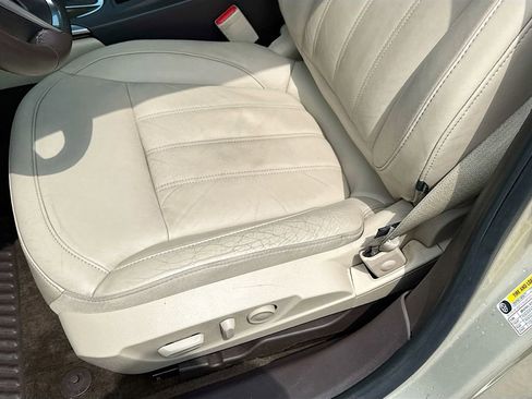 Used 2014 Buick Regal Premium FWD image 24