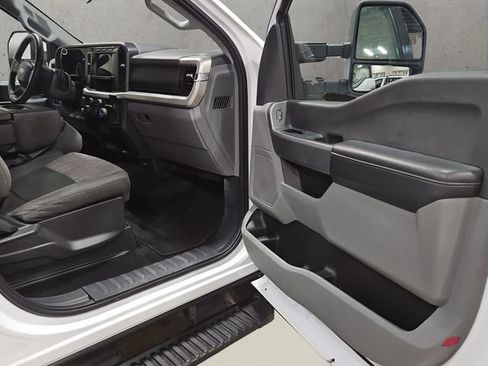 Certified 2024 Ford F250 XLT AWD/4WD image 19