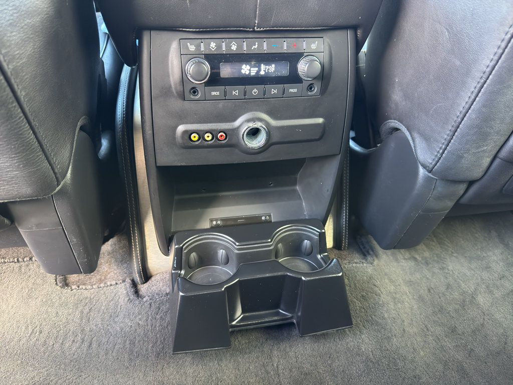Used 2013 Cadillac Escalade Platinum AWD/4WD image 16