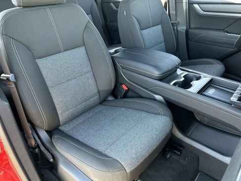 New 2026 GMC Acadia Elevation FWD image 28