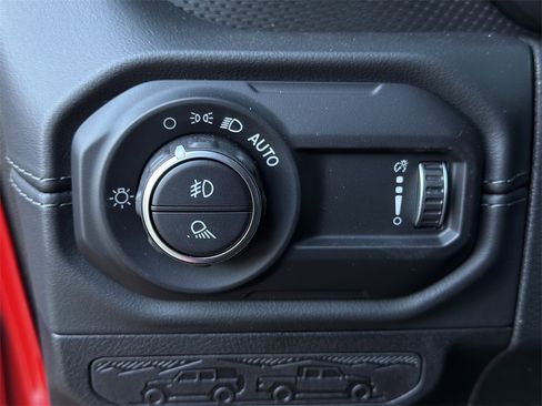 New 2025 Jeep Gladiator Rubicon image 19